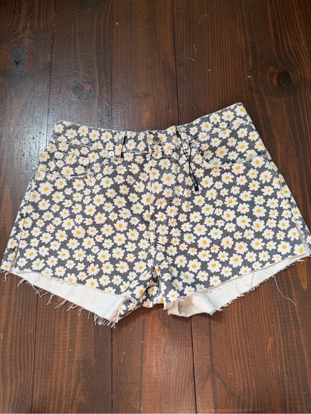 Zara Floral Daisy Denim Shorts - Gray, White & Yellow